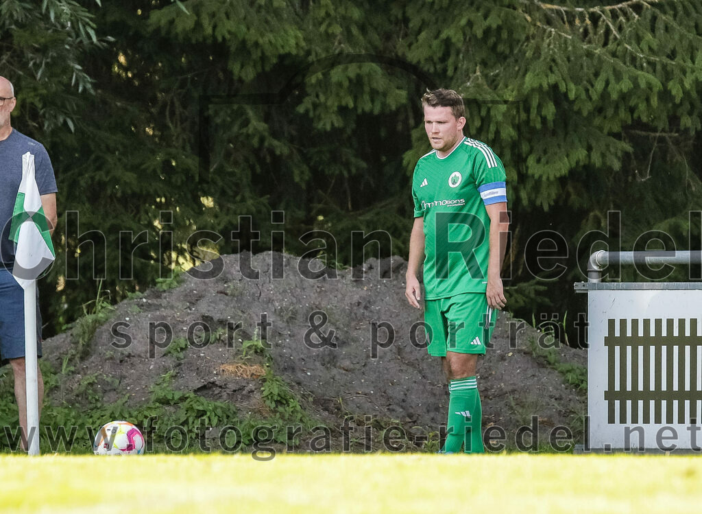 2023-09-10_010_SV_Eichenried_gegen_FC_Eitting | Eichenried, Deutschland, 10.09.2023:
Fußball, Kreisliga 2023 / 2024, 8. Spieltag, SV Eichenried gegen FC Eitting, Endergebnis: 1:2

Foto: Christian Riedel / fotografie-riedel.net
