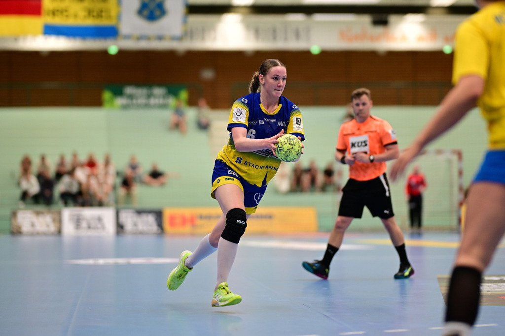 Handball I Juniorinnen I Saison 2024-2025 I Deutsche Meisterschaft I Viertelfinale I Buxtehuder SV - HC Leipzig | Der Sportfotograf. - Realisiert mit Pictrs.com