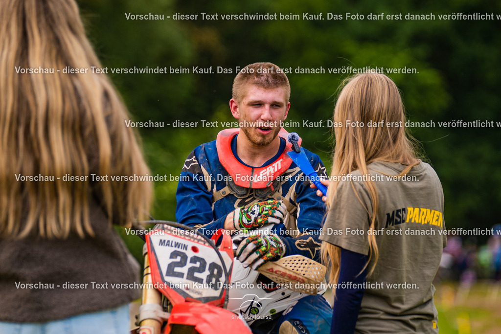 20260607_MSCParmen-1697 | Sportfotografin aus Berlin-Brandenburg mit Fokus auf Motocross. Ich halte deine sportliche Leistung und echte Emotionen auf und neben der Strecke professionell fest. Entdecke die Fotos von deinem Rennen und bestelle sie direkt hier im Shop.