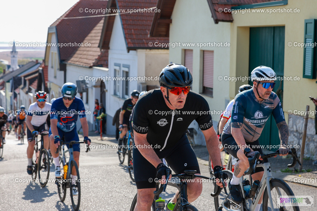 540_AR6_8984 | Neusiedlersee Radmarathon 2026@sportshot_your_pictrs #yourpictures#roadtowm2029 #nrm #neusiedlerseeradmarathon #neusiedlersee #neusiedlerseetourismus #burgenland #mörbisch #nrm26 #burgenlandtourismus #voglundco #poweredbyburgenlandtourismus #radsport #rad #marathon #ucigranfondo #visitburgenland #ucigranfondoworldseries