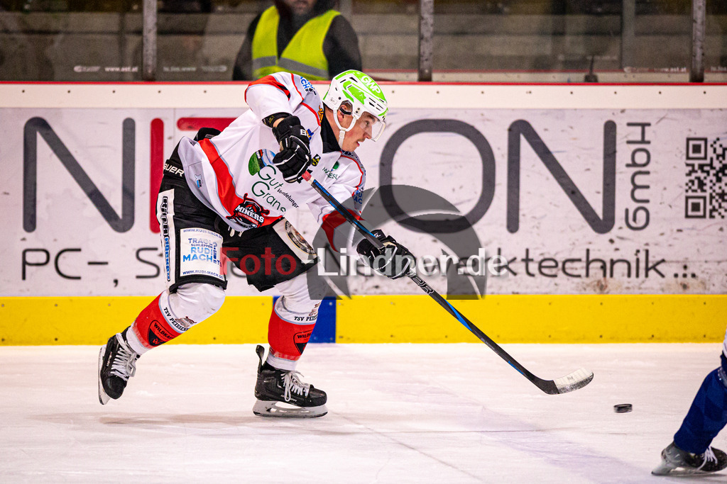 HC Landsberg RIVER KINGS gegen TSV Peißenberg MINERS | Eishockey Bayernliga Herren Vorrunde 2024/25, HC Landsberg RIVER KINGS gegen TSV Peißenberg MINERS, 20250103,Florian SEELMANN (MINERS 21) in Aktion, Freisteller,2025-01-03 in Landsberg am Lech (Eisstadion Landsberg)Florian SEELMANN (MINERS 21)Copyright: WolfgangxLindner foto-lindner.de