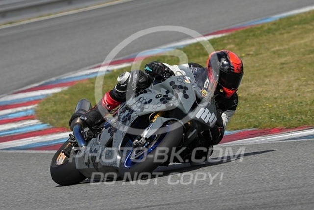 2024_05_05_PBK_35491 | Sportfotografie; SlowMotion; Video; Rennstrecke; Hafeneger; Speer; Racing; RSE; BMW; CBO; Trackday; Motorsportarena; Hockenheimring; Brno; Most; Barcelona; Valencia