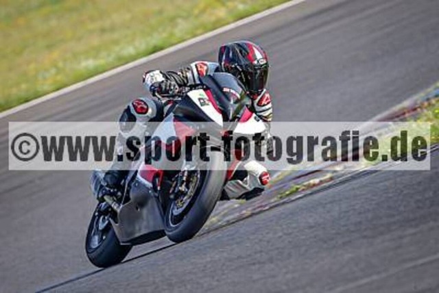 pube2278 | Professionelle Fotos von Sportveranstaltungen, aber auch Hochzeiten und anderen Events. - Realisiert mit Pictrs.com