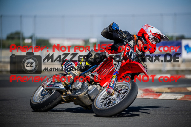 MaZZes_FotoMatrix_220903_0240 | S4