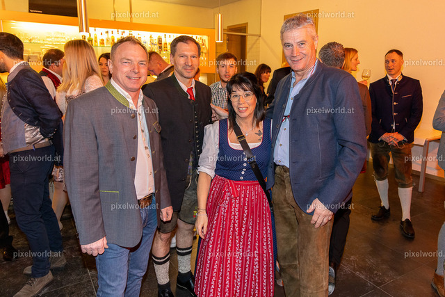 Feldkirchner Bezirksbauernball 2024 | Bildershop von pixelworld.at - Realisiert mit Pictrs.com