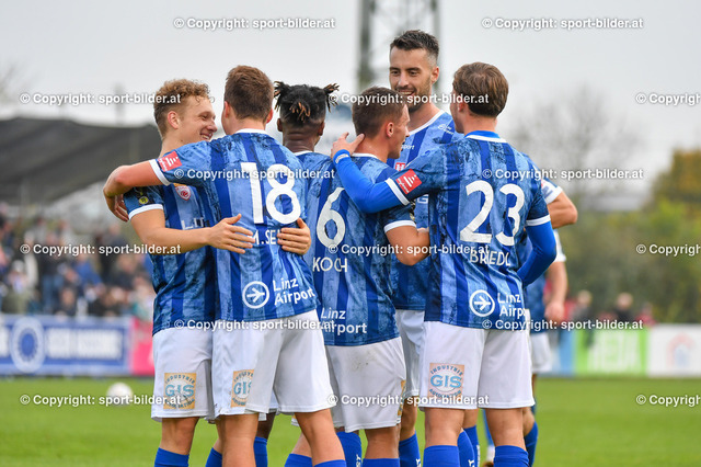 AUT, 2.Liga, FC Blau Weiss Linz vs FC Liefering | 29.10.2022, Hofmann Arena Linz, AUT, 2.Liga, FC Blau Weiss Linz vs FC Liefering, im Bild Jubel Spieler FC Blau Weiss Linz (Blau Weiss Linz)


// Admiral 2. Liga Match between FC Blau Weiss Linz and FC Liefering in Linz, Austria on 2022/10/29
