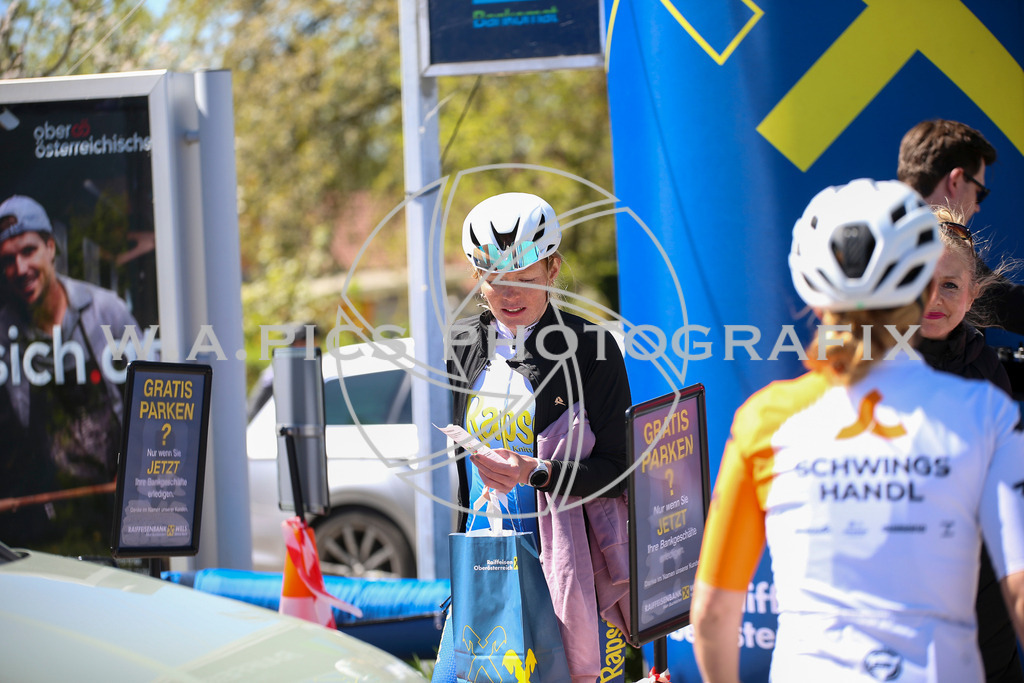 ..... | Wels, 23.04.2026, Kirschblüten Radrennen 2026 , Image shows: Photo: Wapics / Willdoner Andreas