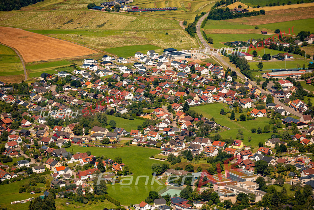 rosenberg-immobilie-luftbild-2706-jahr-2024 | Das Luftbild zeigt :  Rosenberg - Die Luftaufnahme wurde 2024 vom UL-Flugzeug aus erstellt ( keine Drohne ) - Hochauflösende Luftaufnahme - Für grossformatige Ausdrucke geeignet. Die Geschenkidee !Mit Lizenz und Bildrechte bestellbar