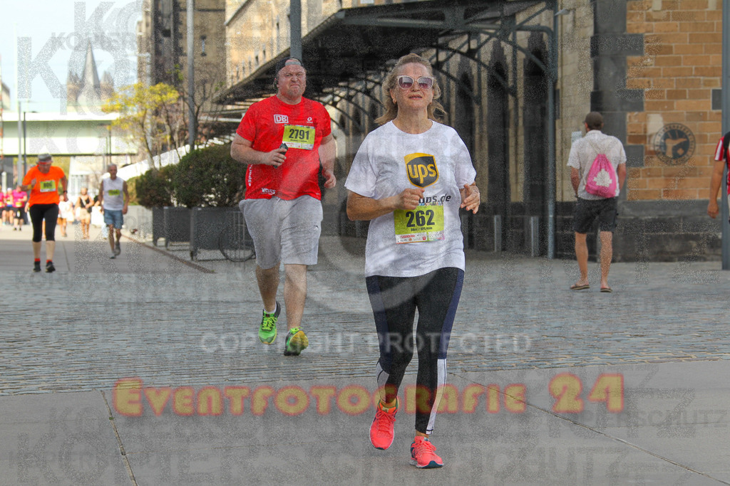 250920_1340_EV4_6397 | Sportfotografie im Rhein-Sieg Kreis, Köln, Bonn, NRW, Rheinland Pfalz, Hessen, etc. Unser Tätigkeitsfeld umfasst den Laufsport vom Volkslauf über den Marathon, Duathlon, Triathon bis zum Ultralauf wie Kölnpfad Ultra oder Schindertrail.