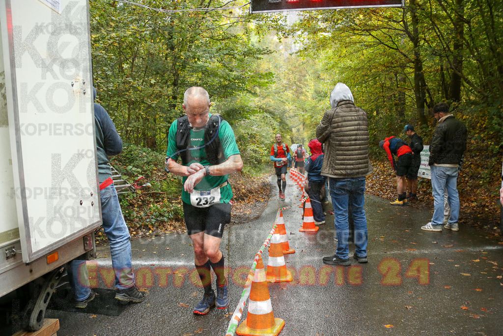 241027_1312_EX1_5790 | Sportfotografie im Rhein-Sieg Kreis, Köln, Bonn, NRW, Rheinland Pfalz, Hessen, etc. Unser Tätigkeitsfeld umfasst den Laufsport vom Volkslauf über den Marathon, Duathlon, Triathon bis zum Ultralauf wie Kölnpfad Ultra oder Schindertrail.