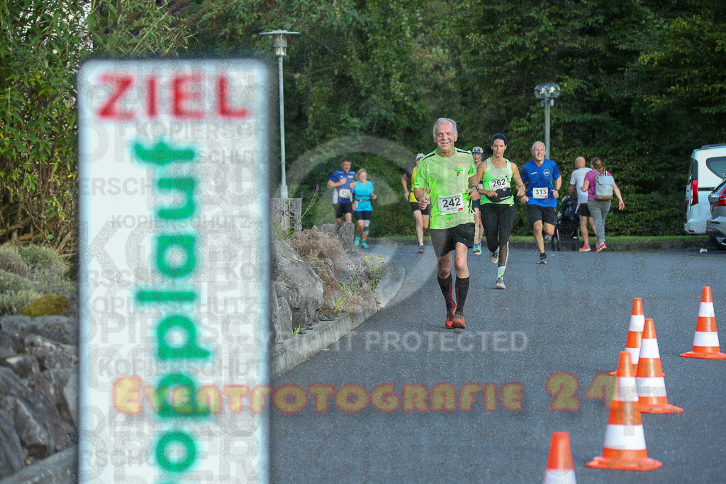 250801_1938_EX1_8322 | Sportfotografie im Rhein-Sieg Kreis, Köln, Bonn, NRW, Rheinland Pfalz, Hessen, etc. Unser Tätigkeitsfeld umfasst den Laufsport vom Volkslauf über den Marathon, Duathlon, Triathon bis zum Ultralauf wie Kölnpfad Ultra oder Schindertrail.