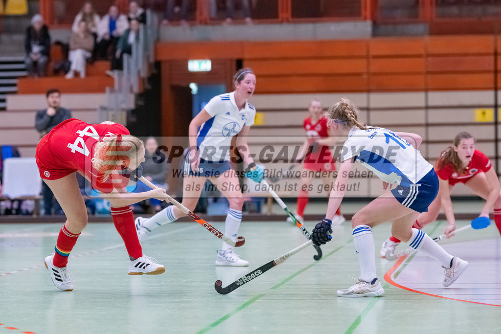 HK_20230114_102927 | 1. Bundesliga ( Halle ) Damen Crefelder HTC - RTHC Leverkusen am 14.1.2023 Crefelder HTC  ( CHTC ) Halle Glockenspitz , Krefeld , Küskes Anna ( Crefelder HTC #44 )