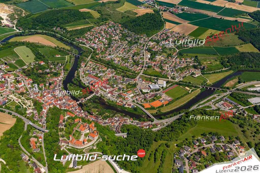 Das Luftbild der Stadt harburg wurde 2021 vom Flugzeug heraus erstellt (keine Drohne) Aufnahmehöhe ca.450 Meter- hohe Bildauflösung und Druck-Qualität garantiert!