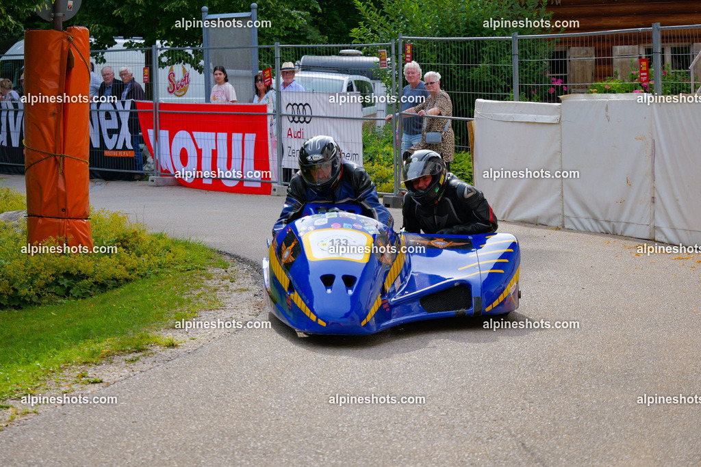 P1025695 | Erleben Sie atemberaubende, hochqualitative Fotos Ihrer Fahrt entlang der malerischen Alpenstraßen. Besuchen Sie alpineshots.com, um professionelle Aufnahmen Ihrer unvergesslichen Reise zu finden und zu kaufen - Realisiert mit Pictrs.com