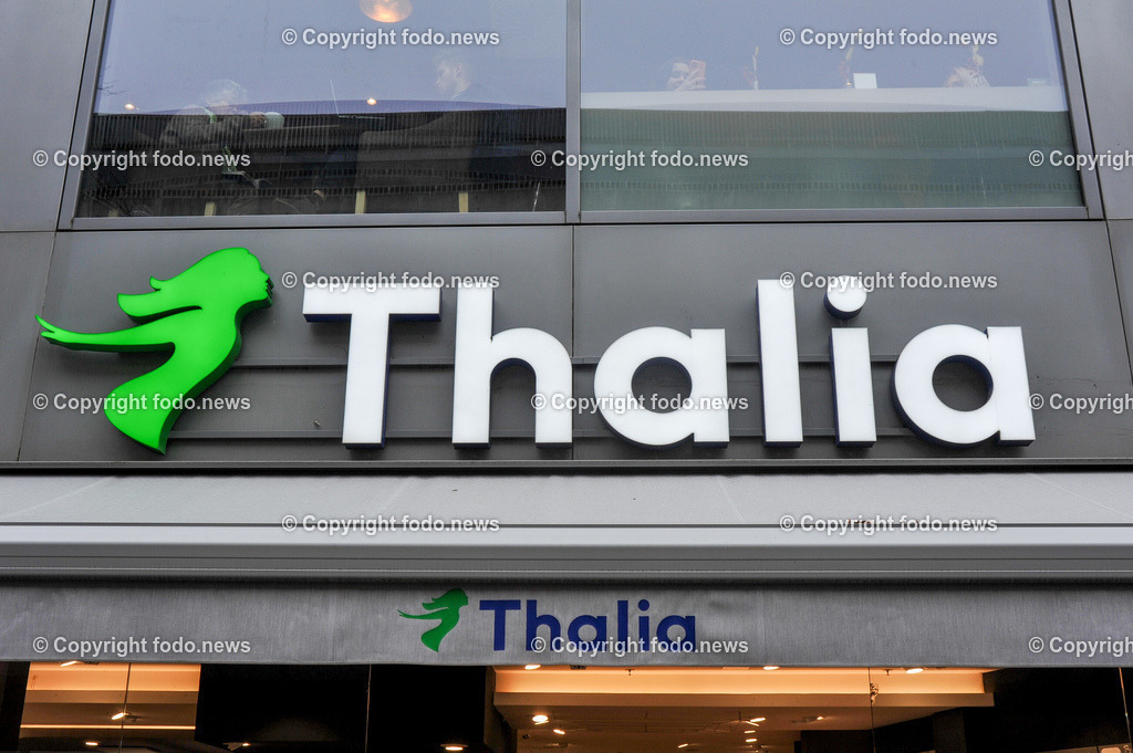 Deutschland_ Baden-Wuerttemberg_ Karlsruhe_ 30.12.2024-9 | 30.12.2024, Deutschland, GER, Baden-Wuerttemberg, Karlsruhe im Bild Thalia, Buecher, Zeitschriften, Zeitungen, Verkauf, Handel, Schild, Logo, Werbung