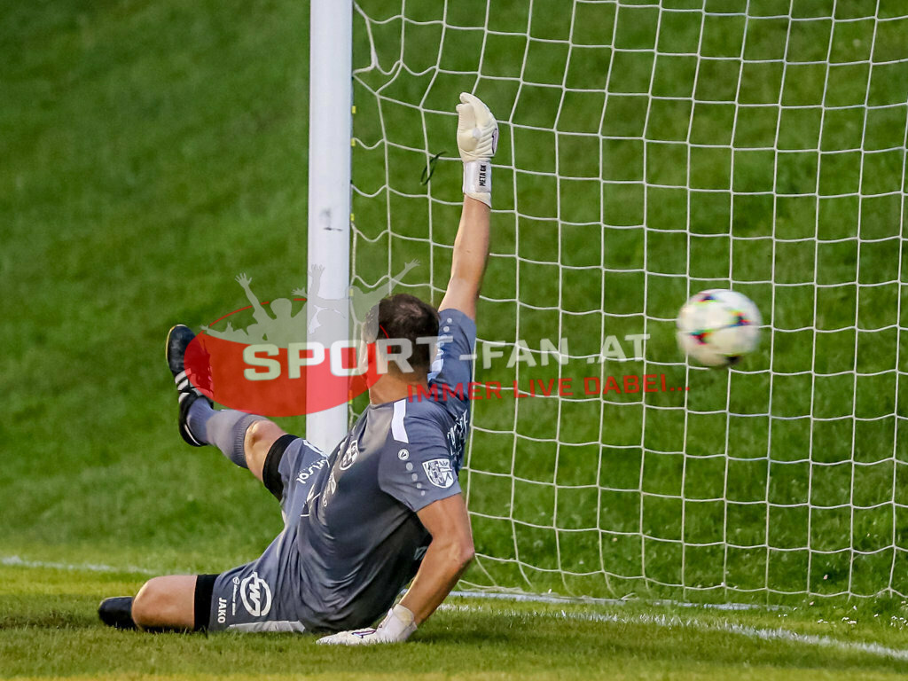 SV Feldkirchen - SC Launsdorf 2-1, Unterliga Ost | Herbert Tammer (SC Launsdorf #1) SV Feldkirchen - SC Launsdorf 2-1 am 23.08.2023 in Feldkirchen
(Modehaus NIMO Arena), Austria, (Photo by Ernst Krawagner sport-fan.at) - Realisiert mit Pictrs.com
