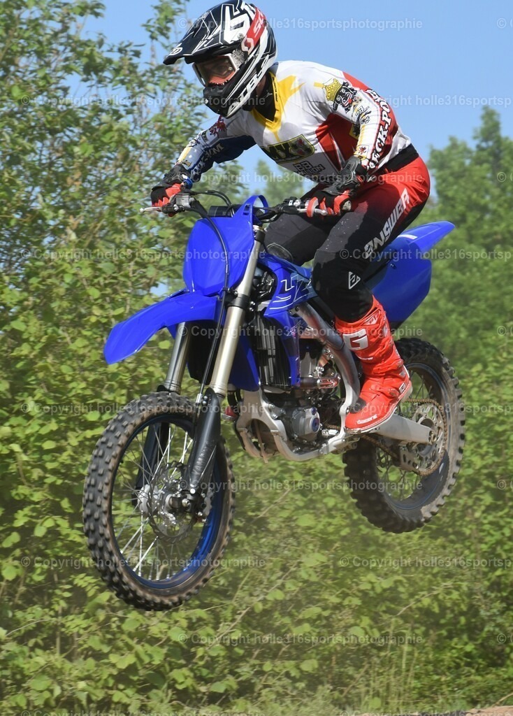 DSC_0119 (2) | Sportfotografie , Motorsport, Motoross, Reitsport, Mointainbike, Enduro,
Landschaft , Outdoor, Eventfotografie, Landschaft, Bilder online bestellen - Realisiert mit Pictrs.com