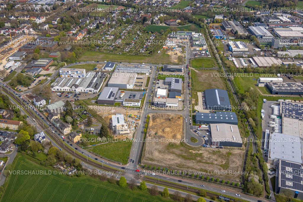 Bochum230403620 | Luftbild, Baustelle und Neubau im Gewerbegebiet An der Salzstraße, Neue Zentralküche des Katholischen Klinikums Bochum und der St. Elisabeth Gruppe, Gerthe, Bochum, Ruhrgebiet, Nordrhein-Westfalen, Deutschland