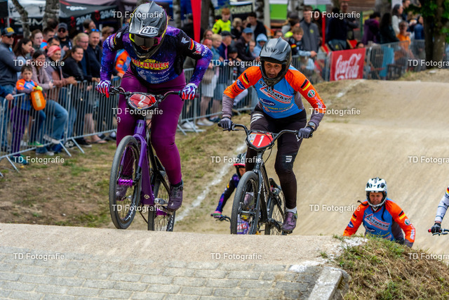 BayBMX2026-05808 | Fotogalerie von Thomas Dettweiler mit Eventbildern und lizenzfreien Fotos. Perfekt als Wandbild, für Büro, Website oder private Nutzung. - Realisiert mit Pictrs.com