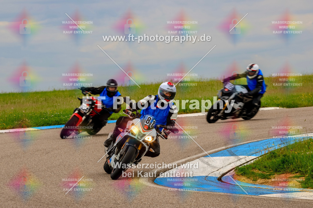 MotoTeam-2303 | Hier findet Ihr Bilder von Touristenfahrten auf der Nürburgring Nordschleife oder von anderen Veranstaltungen die ich besucht habe. Viel Spass beim Durch Schauen 