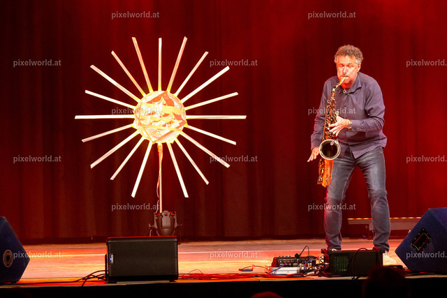 Kunst trifft Stadt - Aufführung | Bildershop von pixelworld.at - Realisiert mit Pictrs.com