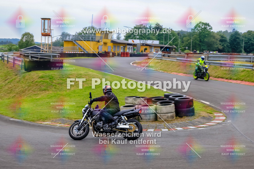 OBK-5845 | Hier findet Ihr Bilder von Touristenfahrten auf der Nürburgring Nordschleife oder von anderen Veranstaltungen die ich besucht habe. Viel Spass beim Durch Schauen 