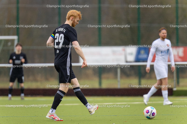 Fußball I Herren I Saison 2025-2026 I Landesfreundschaftsspiel I SC Rönnau - SSG Rot-Schwarz Kiel 013 | Lasse Koth (29, SC Rönnau) - Realisiert mit Pictrs.com