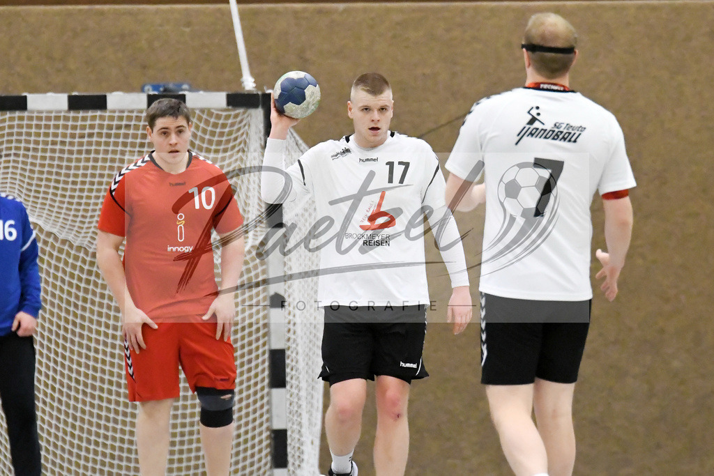 20200125_TEURWD_0019 | Handball, Herren:   beim Spiel der Landesklasse Süd zwischen SG Teuto Handball vs. RW Damme am 25.01.2020 in der Sporthalle-Gellenbeck in Hagen a.T.W., Deutschland.(Foto von Nico Paetzel) - Realisiert mit Pictrs.com