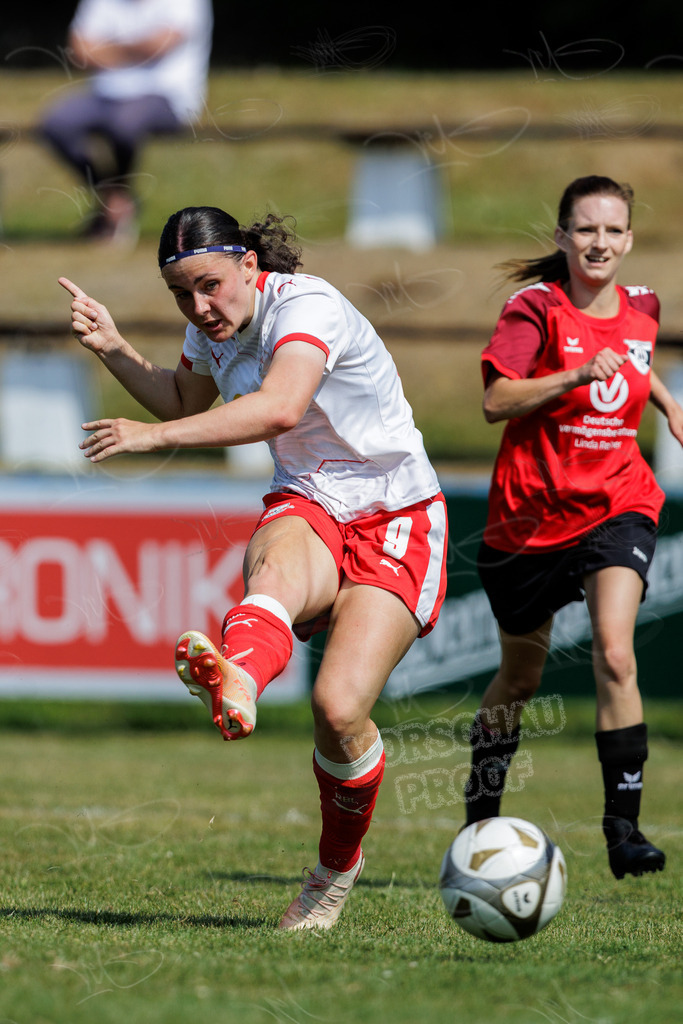 1. FC Rodewisch vs. RasenBallsport Leipzig II | Sachsenlotto Landespokal Frauen Ausscheidungsrunde 2026/27: 1. FC Rodewisch vs. RasenBallsport Leipzig II - Realisiert mit Pictrs.com