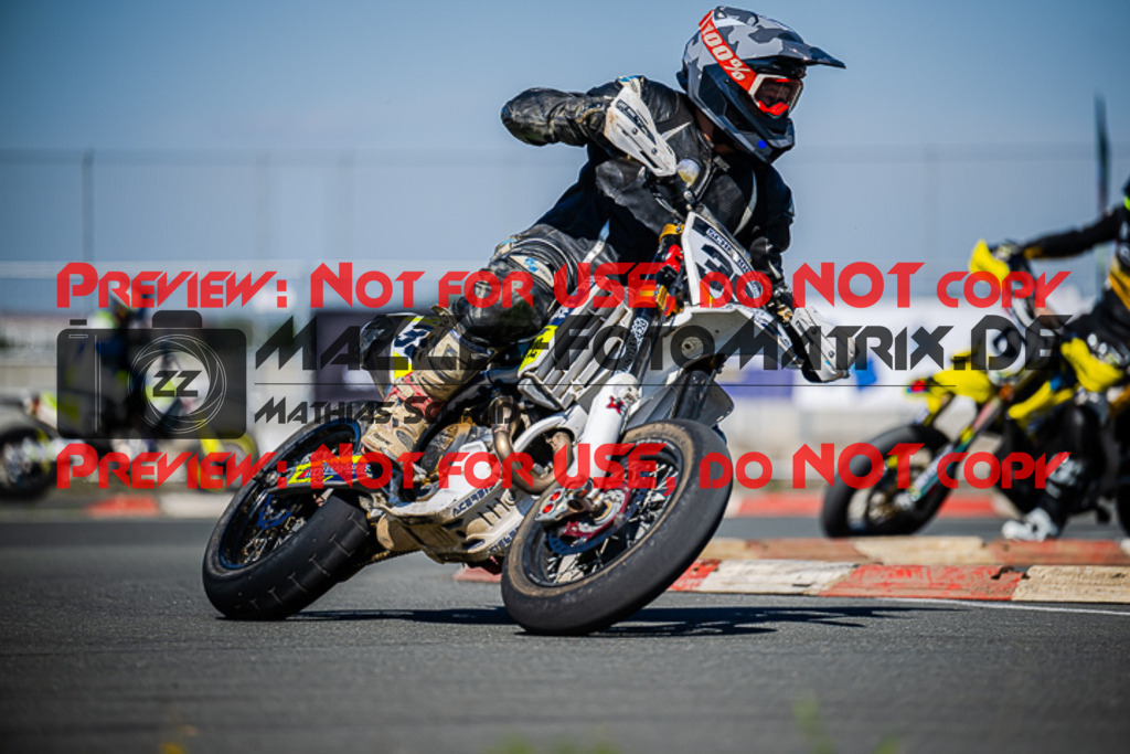 MaZZes_FotoMatrix_220903_0854 | S3