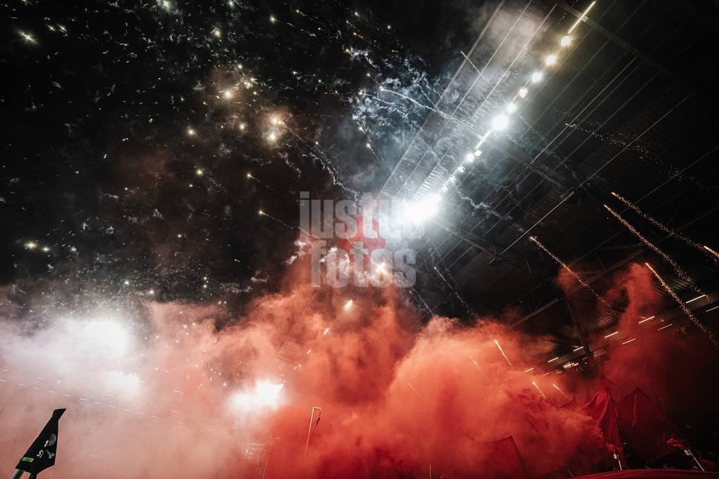 Fußball | Männer | Saison 2025/2026  | Fußball-Bundesliga | 19. Spieltag | FC St. Pauli vs. Hamburger SV | 23.01.2026 | Pyrochtechnik Feuerwerk Choreo