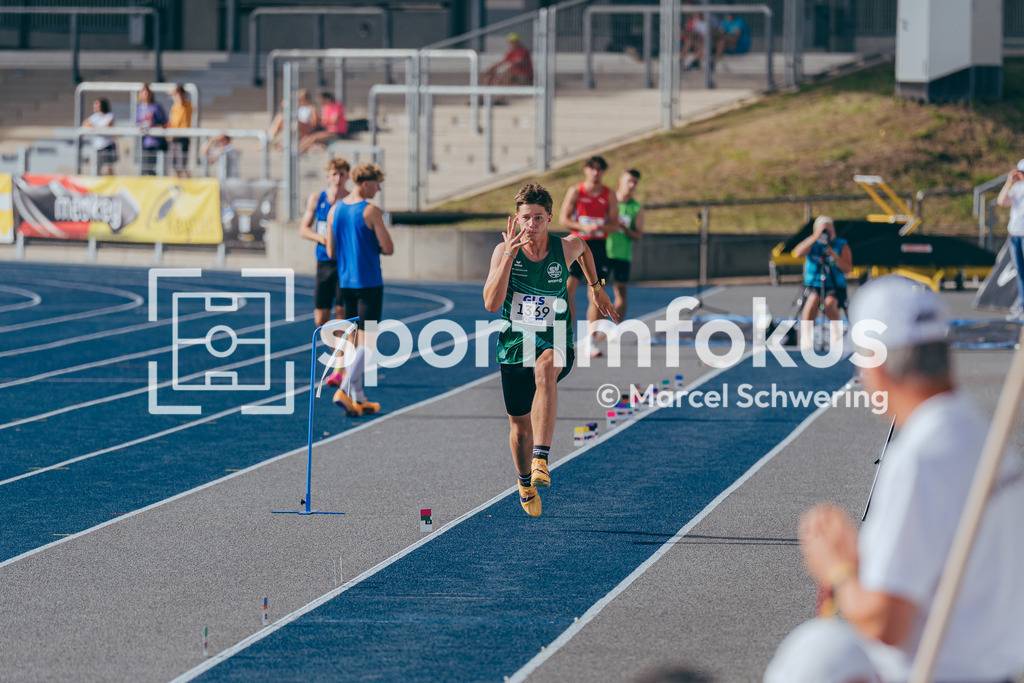 DM U23 U18 Bochum 2026 | Vincent Armstroff (SV Halle) bei den Deutschen Meisterschaften der U18 &amp; U23 2026 im Lohrheidestadion in Bochum-Wattenscheid. - Realisiert mit Pictrs.com