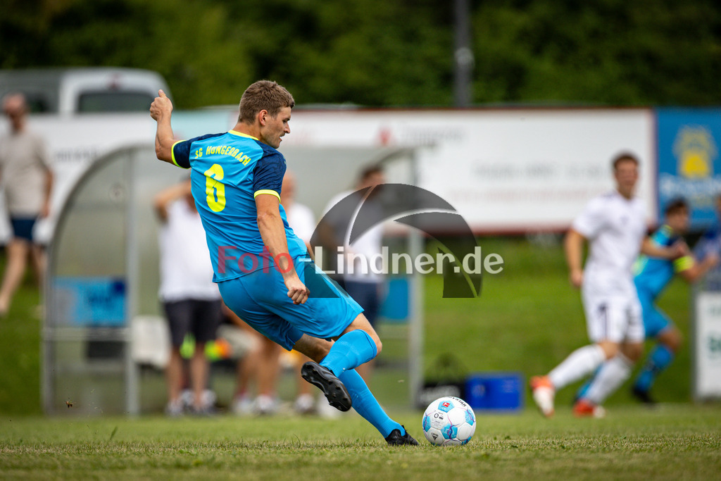 SG Hungerbach I gegen TSV Feldafing | Fußball Herren Kreisklasse Gruppe 3 BFV Kreis Zugspitze, SG Hungerbach I gegen TSV Feldafing, 20250816,Maximilian TAFERTSHOFER (Hungerbach 6) in Aktion, 2025-08-16 in Oberhausen (Sportplatz Oberhausen), Maximilian TAFERTSHOFER (Hungerbach 6), Copyright: WolfgangxLindner www.foto-lindner.de