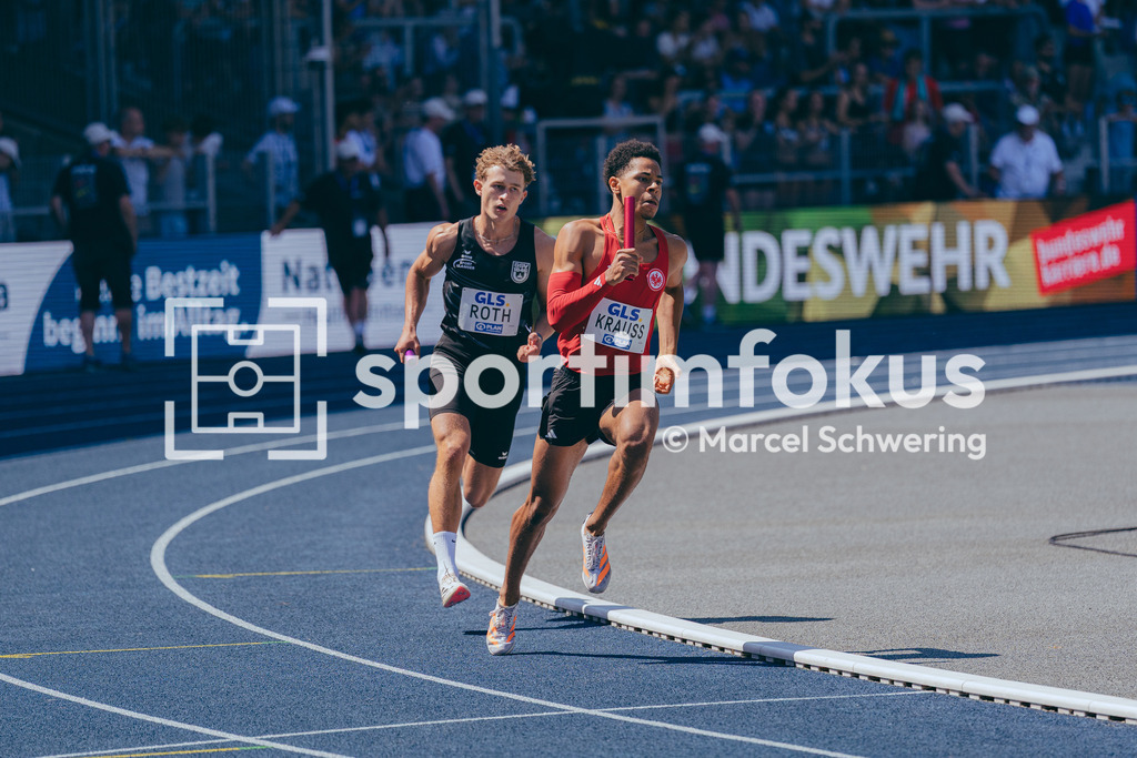 Deutsche Meisterschaften der Frauen und Männer 2026 | Oskar Krauss, Eintracht Frankfurt e.V., Quentin Roth, SSV Ulm 1846, U20 4x400-Meter-Staffel, Deutsche Meisterschaften der Frauen und Männer 2026, Lohrheidestadion Bochum-Wattenscheid, 25.07.2026. Foto: Marcel Schwering / sportimfokus - Realisiert mit Pictrs.com