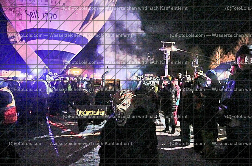 ALP8150_Nacht der Ballone_Oetscherteufeln | (C)FotoLois.com, Alois Spandl. NACHT DER BALLONE im Weitental vor der Ötscherlift-Talstation, Ballonsportclub Ötscherland & Ötscher Tourismusverband, Do 28. Dez. 2023.