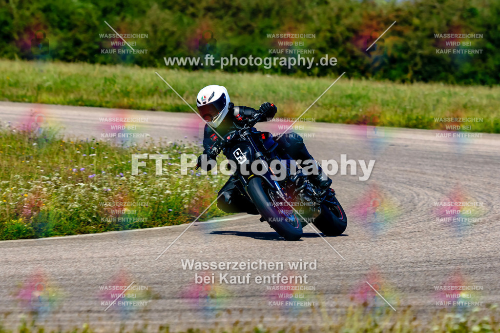 009-3380 | Hier findet Ihr Bilder von Touristenfahrten auf der Nürburgring Nordschleife oder von anderen Veranstaltungen die ich besucht habe. Viel Spass beim Durch Schauen 