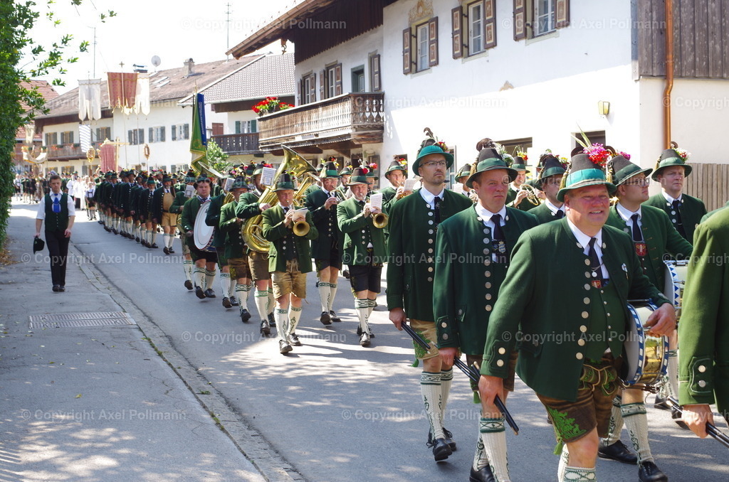 IMGP3724 | fotografiert von Axel PollmannLeonhardi Wallfahrt Benediktbeuern und Murnau, Fronleichnam, Fasching, Landschaft im Loisachtal und Benediktbeuern  - Realisiert mit Pictrs.com