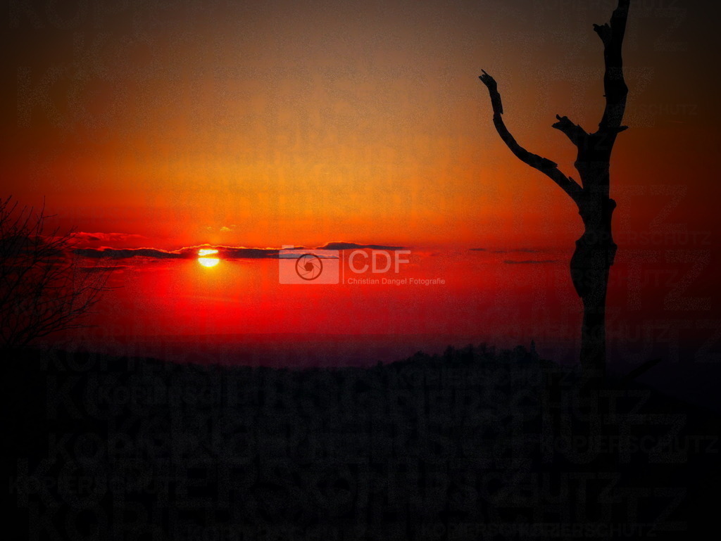 P1510694 | Sonnenuntergang auf dem Breitenstein mit Blick Richtung Teck - Realisiert mit Pictrs.com