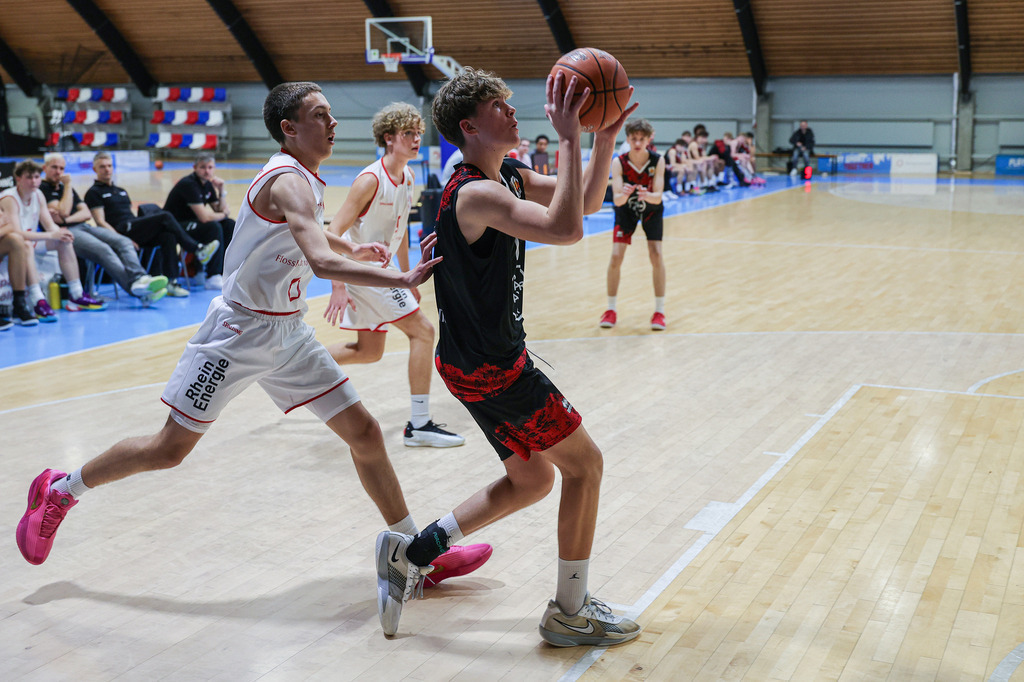 JBBL BAYER GIANTS @ BBV Rheinstars Köln-115 | Fotos von Basketballspielen aus dem Raum NRW fotografiert von Gero Mueller-Laschet und Daniel Schaefer - Realisiert mit Pictrs.com