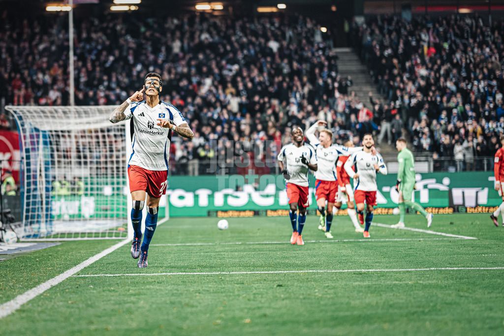Fußball | Männer | Saison 2024/2025 | 2. Fußball-Bundesliga | 23. Spieltag | Hamburger SV vs. 1. FC Kaiserslautern | 21.02.2025 | Torjubel von Davie Selke (#27, HSV)
