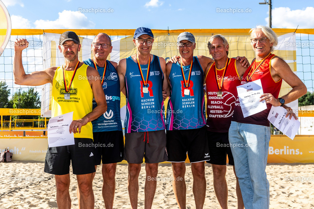 2025-200087402-Deutsche-Senioren-Beach-Meisterschaft |  31.08.2025; Berlin Foto: Gerold Rebsch - www.beachpics.de