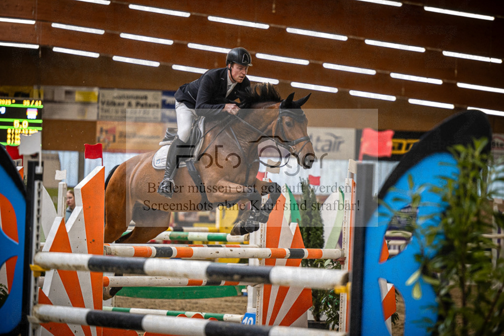 DOS_2192 | Entdecke hochwertige Reitturnierfotos von Foto Oger. Professionell, emotional und authentisch – jetzt Lieblingsmomente im Shop bestellen.Deutschlandweite Turnierfotografie. - Realisiert mit Pictrs.com