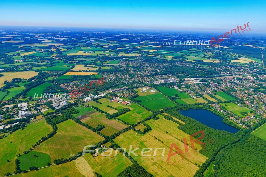aktuelles Luftbild von  Langenberg - Luftaufnahme wurde 2018 von https://frankenair.de mittels Flugzeug (keine Drohne) erstellt.