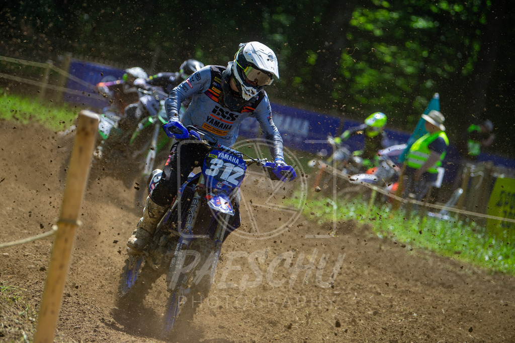 MX 2 (304) | Paeschuphoto Shop - Wer nicht sucht der auch nicht findet.Ob Motocrossbilder oder von einem besuchtem Spiel, Hauptsache Action. - Realisiert mit Pictrs.com