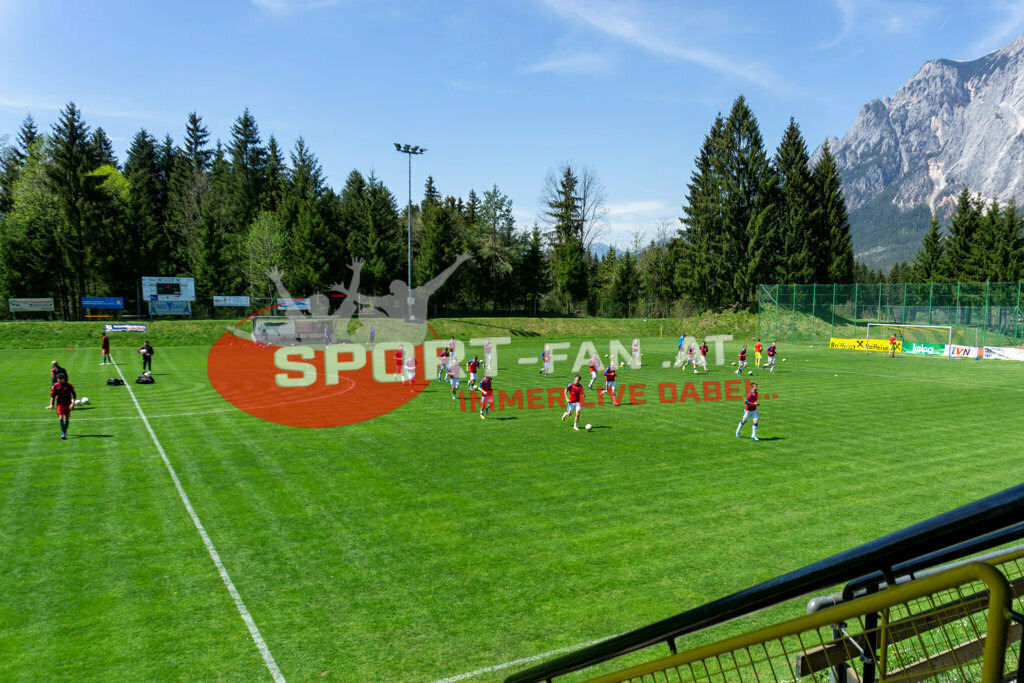 Portugal  U15 -Czech Republic U15 | Fussballplatz ; Portugal  U15 -Czech Republic U15 am 29.04.2022 in Arnoldstein
(Sportplatz), AUSTRIA, (Photo by Ernst Krawagner sport-fan.at) - Realisiert mit Pictrs.com