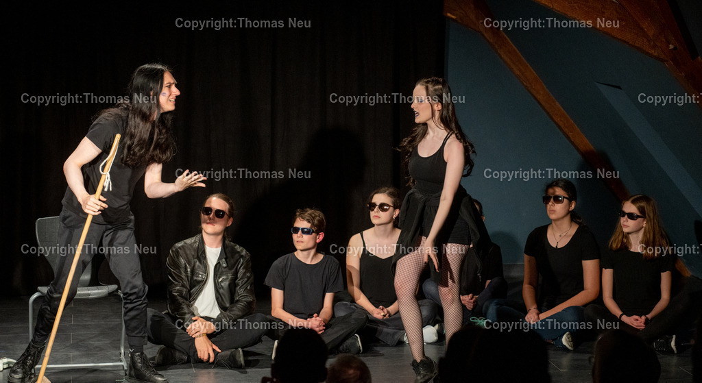 DSC_3651 | bbe, Deutsch Theater AG am AKG spielt "König Ubu" ,, Bild: Thomas Neu