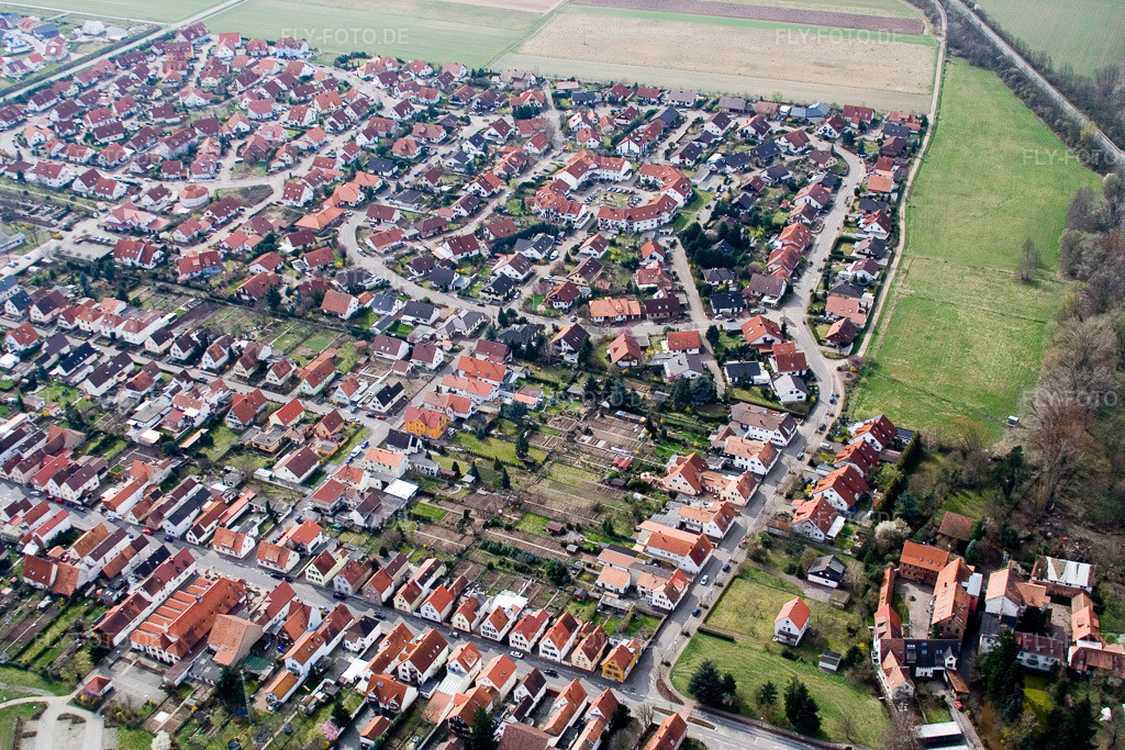 Luftbild: Stadtansicht von Nordosten in Offenbach an der Queich im Bundesland Rheinland-Pfalz in Deutschland. Foto: IMG_9745.jpg vom 15.03.2008 durch Werner Riehm/FLY-FOTO.de