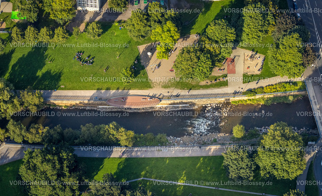 Hagen230903206 | Luftbild, Volmepark und Fluss Volme, Spielplatz am Ricarda-Huch-Gymnasium, Mittelstadt, Hagen, Ruhrgebiet, Nordrhein-Westfalen, Deutschland