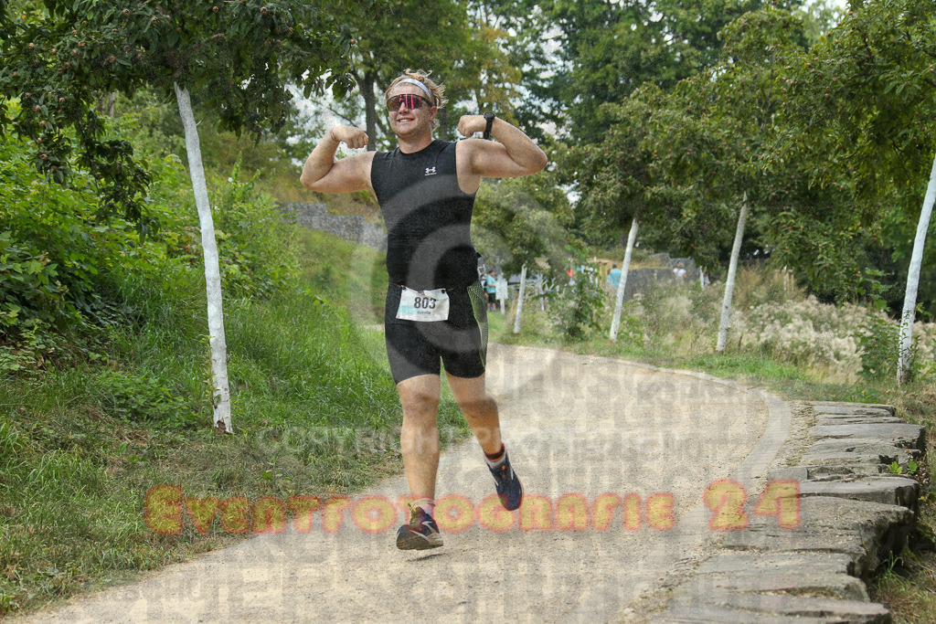 250824_1519_EX1_8782 | Sportfotografie im Rhein-Sieg Kreis, Köln, Bonn, NRW, Rheinland Pfalz, Hessen, etc. Unser Tätigkeitsfeld umfasst den Laufsport vom Volkslauf über den Marathon, Duathlon, Triathon bis zum Ultralauf wie Kölnpfad Ultra oder Schindertrail.