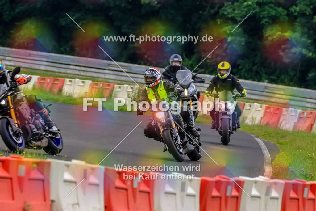 VBK-6596 | Hier findet Ihr Bilder von Touristenfahrten auf der Nürburgring Nordschleife oder von anderen Veranstaltungen die ich besucht habe. Viel Spass beim Durch Schauen 